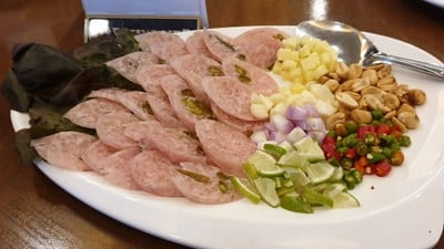 แหนมทรงเครื่อง