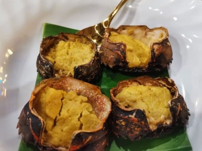 Ongtong Khaosoi (อองตอง ข้าวซอย) อารีย์