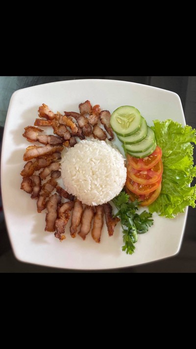 ข้าวหมูทอด