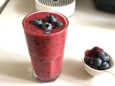 เบอร์รี่รวมโยเกิร์ตสมูทตี้ เบอร์รี่รวมโยเกิร์ตสมูทตี้