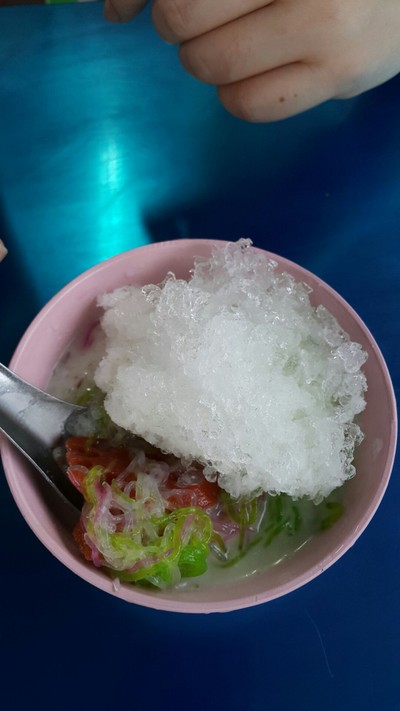 สลิ่มรากบัว