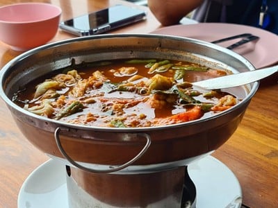 อาหาร หรือ เครื่องดื่ม