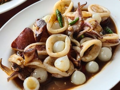 อาหาร หรือ เครื่องดื่ม