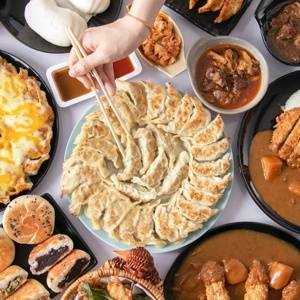 KINZA GYOZA (KINZA GYOZA) MRT สุทธิสาร KINZA GYOZA (KINZA GYOZA) MRT สุทธิสาร