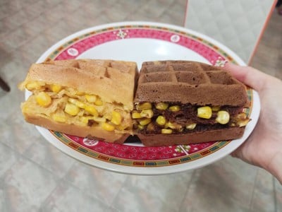 Waffle Fresh Milk + Cocoa With Corn Filling