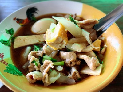 ก๋วยจั๊บน้ำข้น ทุกอย่าง พิเศษ
