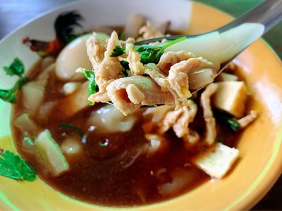 ก๋วยจั๊บน้ำข้น ทุกอย่าง พิเศษ