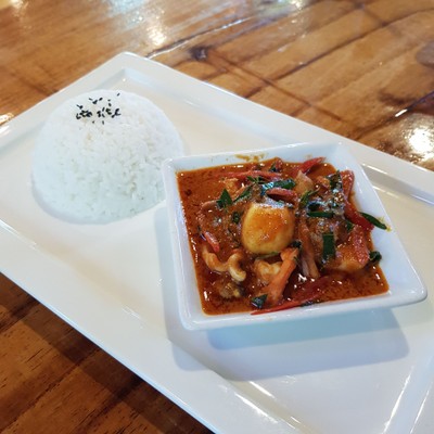 ข้าวพะแนงทะเล