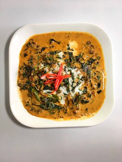 แกงคั่วหอยขม