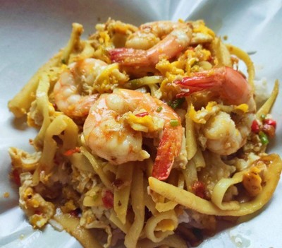 หน่อไม้ผัดไข่ใส่กุ้งพริกขี้หนูสด