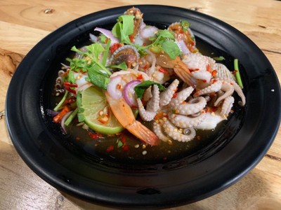 ส้มตำทะเล