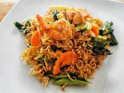 ผัดมาม่า