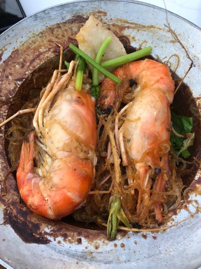 กุ้งอบวุ้นเส้น