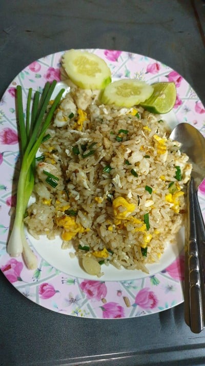 ข้าวผัดปูก้อน
