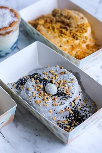 Black Sesame Coconut Soufflé
