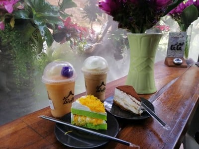 ไม้เฮือน ๖๐(กาแฟดอยช้างแม่ริม)
