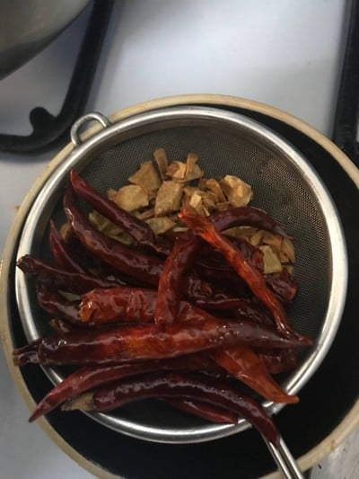 วิธีทำ สปาเกตตี้ผัดไส้อั่ว 