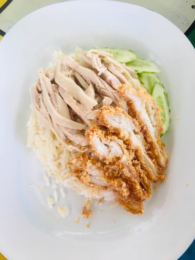 ข้าวมันไก่ต้มไก่ทอด
