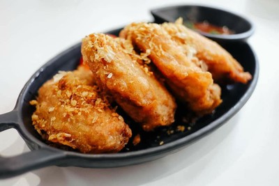 อาหาร หรือ เครื่องดื่ม