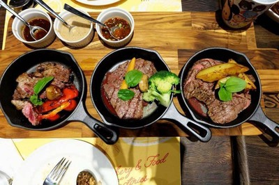 อาหาร หรือ เครื่องดื่ม