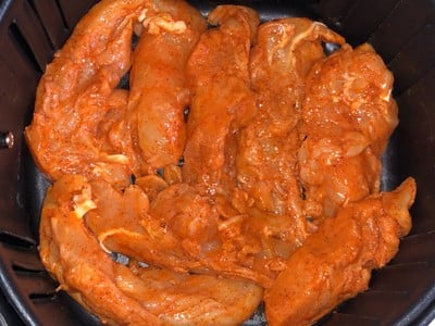 วิธีทำ สันในไก่หมักผงบัฟฟาโลวิงส์