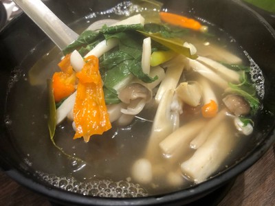 แกงเห็ดสามอย่าง