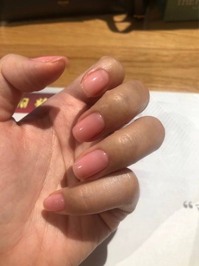 Round About Nails (ราวด์อะเบ้าท์เนล) Round About Nails (ราวด์อะเบ้าท์เนล)