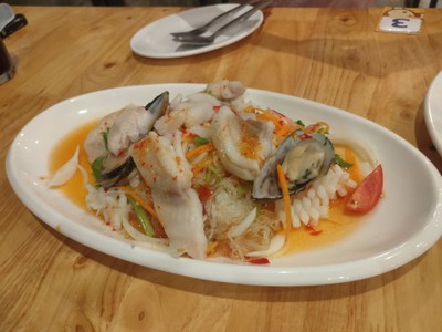 ยำวุ้นเส้นทะเล