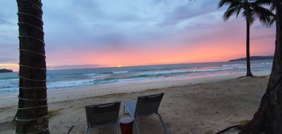 สระว่ายน้ำ/ชายหาด