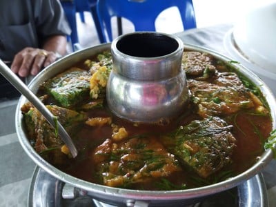 แกงส้มชะอมไข่กุ้ง