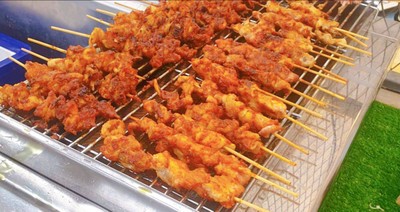 ไก่กอและ  ไก่ย่างเครื่องแกงจากปักษ์ใต้