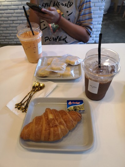 อาหาร หรือ เครื่องดื่ม