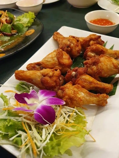 อุ่นไอดิน