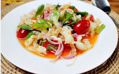 ยำเล็บมือนาง