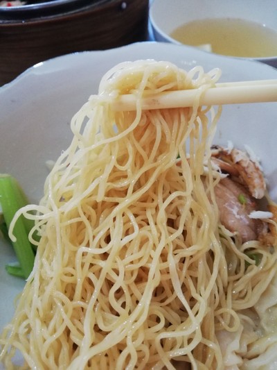 บะหมี่เกี๊ยวก้ามปูทะเลขนาด M (300)