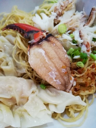 บะหมี่เกี๊ยวก้ามปูทะเลขนาด M (300)