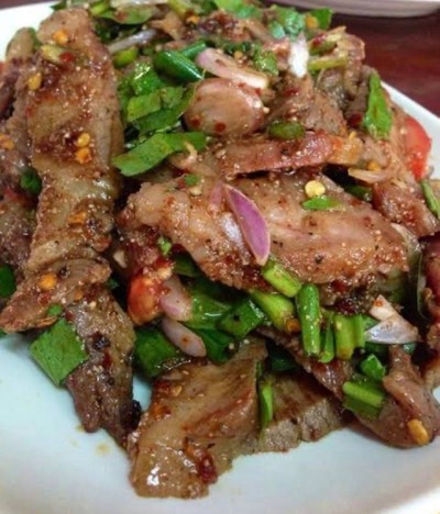 น้ำตกคอหมูย่าง คอแท้