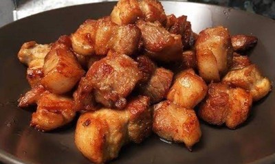 หมูทอดกระเทียม