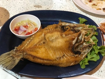 ปลากะพงทอดน้ำปลา
