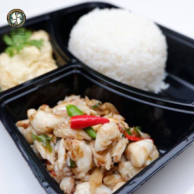 ข้าวปูผัดพริกขี้หนูสวน ไข่เจียว (2-4)