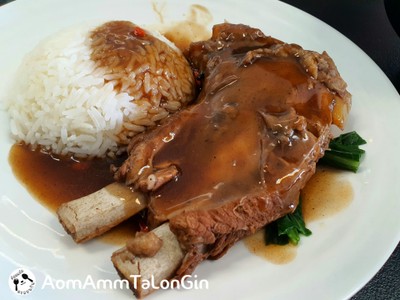 ข้าวซี่โครงหมูอบสมุนไพร