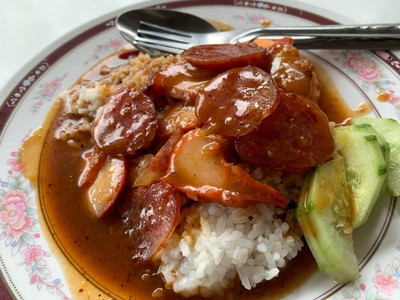 ข้าวหมูแดง กุนเชียง ไข่