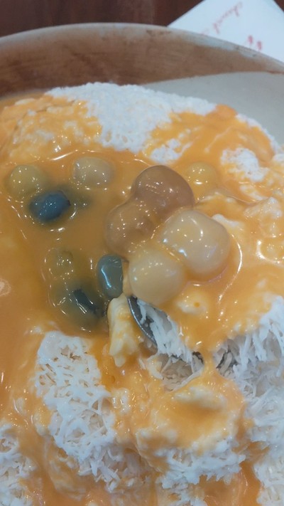 บัวลอยบิงซูไข่เค็ม