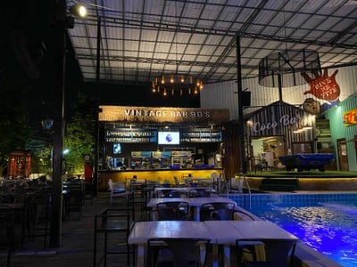 Coco Bar สิรินธร