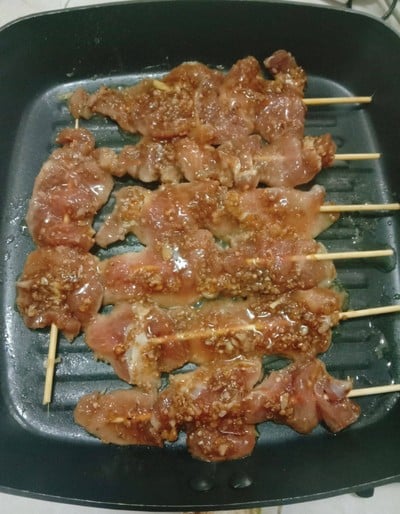 วิธีทำ หมูย่าง น้ำจิ้มแจ่ว วิธีทำ หมูย่าง น้ำจิ้มแจ่ว