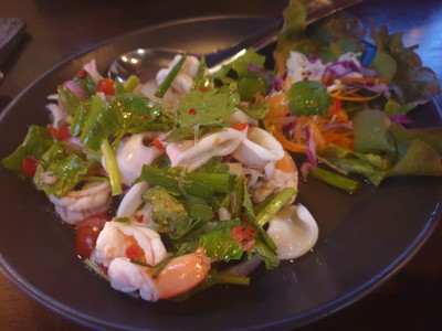 ยำวุ้นเส้นทะเล