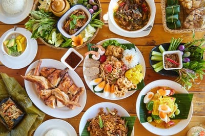 อาหาร หรือ เครื่องดื่ม