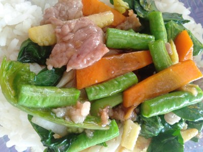 ผัดผักรวม(เป็นกับข้าว)
