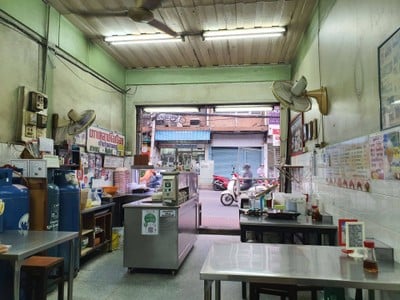 บรรยากาศ เกาเหลาเนื้อเปื่อยตลาดพลู (ต.จันทร์เพ็ญ) ตลาดพลู