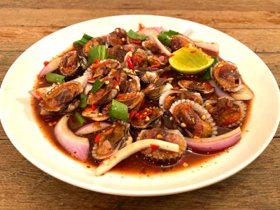 ยำหอยแครง